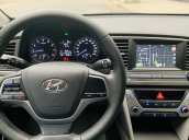 Hyundai Elantra 1.6 MT GLS sản xuất 2017, màu trắng, trả trước 185tr nhận xe