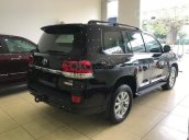 Bán Toyota Land Cruiser VX màu đen 2016, đăng ký tên công ty. LH: Mr Đình 0904927272