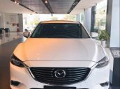 Bán xe Mazda 6 2.0 Pre sản xuất 2018, màu trắng, thiết kế vô cùng thể thao về cả kiểu dáng lẫn hiệu suất