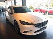 Bán xe Mazda 6 2.0 Pre sản xuất 2018, màu trắng, thiết kế vô cùng thể thao về cả kiểu dáng lẫn hiệu suất