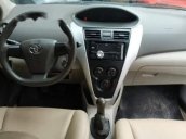 Cần bán Toyota Vios năm sản xuất 2013, màu bạc chính chủ