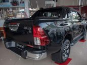 Bán Toyota Hilux đời 2019, màu đen, xe nhập