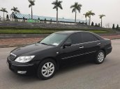 Bán Toyota Camry sản xuất năm 2002, màu đen 