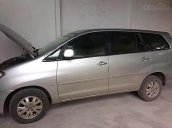 Cần bán xe Toyota Innova V đời 2010, màu bạc