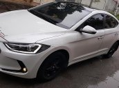 Bán Hyundai Elantra 1.6 MT đời 2017, màu trắng còn mới