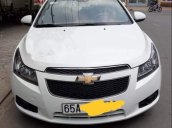 Bán Chevrolet Cruze năm sản xuất 2012, màu trắng xe gia đình, giá 350tr