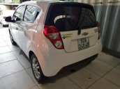 Bán Chevrolet Spark 1.2 LT sản xuất năm 2015, màu trắng, số sàn