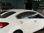 Bán Kia Cerato 2.0 AT 2016, màu trắng chính chủ, giá tốt