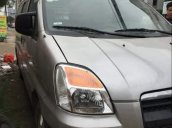 Bán Hyundai Starex 2004, màu bạc xe gia đình