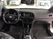 Cần bán Hyundai Elantra Sport 1.6 AT 2018, màu trắng