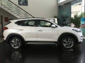 Cần bán Hyundai Tucson đời 2018, màu trắng