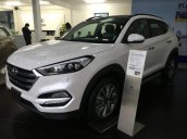Cần bán Hyundai Tucson đời 2018, màu trắng
