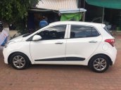 Cần bán lại xe Hyundai Grand i10 đời 2016, màu trắng, nhập khẩu số tự động, giá chỉ 379 triệu