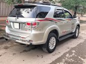 Cần bán Toyota Fortuner 2.7V 4x2AT năm 2013, màu bạc chính chủ