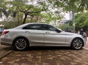 Bán xe Mercedes C200 sản xuất 2015, màu bạc