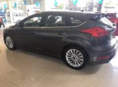 Cần bán xe Ford Focus năm sản xuất 2019, màu xám, giá 565tr