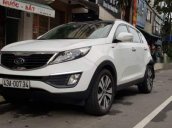 Cần bán gấp Kia Sportage đời 2011, màu trắng chính chủ