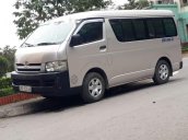 Cần bán gấp Toyota Hiace đời 2006, màu bạc chính chủ, giá tốt