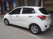 Cần bán gấp Hyundai Grand i10 năm 2015, màu trắng, nhập khẩu, xe nhà sử dụng