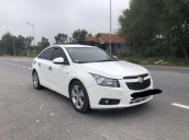 Bán Chevrolet Cruze sản xuất 2011, màu trắng số sàn, giá 292tr