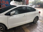 Cần bán gấp Kia K3 2015, màu trắng, xe nhập còn mới, giá tốt