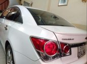 Cần bán lại Chevrolet Cruze năm 2011, màu trắng, xe  chính chủ