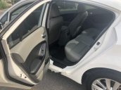 Cần bán lại xe Kia K3 sản xuất 2016, màu trắng số sàn, giá 485tr