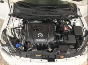 Cần bán gấp Mazda 2 năm 2016, màu trắng chính chủ