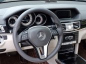 Cần bán xe Mercedes E250 2.0 AT đời 2013, màu đen, giá tốt