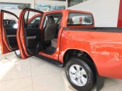 Bán xe Toyota Hilux 2.4E năm sản xuất 2018, màu đỏ, nhập khẩu