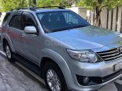 Bán Toyota Fortuner 2.5 G năm sản xuất 2012, màu bạc, số sàn