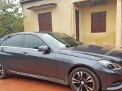 Bán Mercedes E250 màu xanh, đời 2013