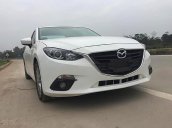 Bán Mazda 3 1.5 AT đời 2017, màu trắng xe gia đình