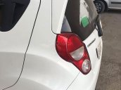 Bán xe Chevrolet Spark 1.2 2017, màu trắng 