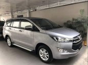 Bán xe Toyota Innova năm sản xuất 2019, màu bạc, giá tốt