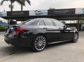 Bán ô tô Mercedes C300 AMG, đăng ký cuối 2018, màu đen