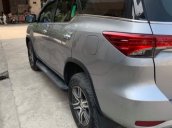 Chính chủ bán lại xe Toyota Fortuner đời 2017, màu bạc