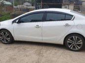 Bán xe Kia Cerato AT sản xuất năm 2017, màu trắng