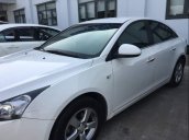 Cần bán gấp Chevrolet Cruze 2013, màu trắng chính chủ, giá chỉ 350 triệu