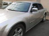 Cần bán xe Chrysler 300C năm sản xuất 2010, màu bạc, nhập khẩu giá cạnh tranh