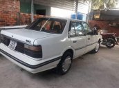 Cần bán Kia Concord đời 1989, màu trắng, xe nhập, giá 27tr