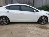 Bán xe Kia Cerato AT sản xuất năm 2017, màu trắng