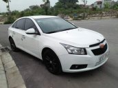 Cần bán xe cũ Chevrolet Cruze sản xuất 2015, màu trắng như mới