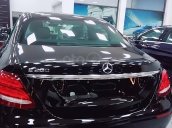 Cần bán Mercedes E200 năm 2018, màu đen