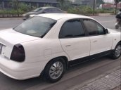 Cần bán xe Daewoo Nubira năm sản xuất 2001, màu trắng, nhập khẩu nguyên chiếc xe gia đình