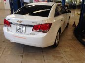 Cần bán Chevrolet Cruze LT sản xuất 2015, màu trắng, nhập khẩu