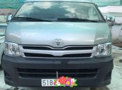 Bán Toyota Hiace năm 2011, xe gia đình