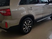 Bán xe Kia Sorento năm 2019, màu vàng, giá 788tr