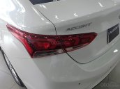 Bán xe Hyundai Accent năm 2019, màu trắng sang trọng