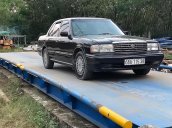 Cần bán xe Toyota Crown sản xuất năm 1990, màu đen, nhập khẩu, giá 148tr